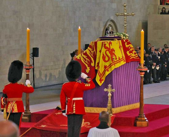 La bara della regina Elisabetta
