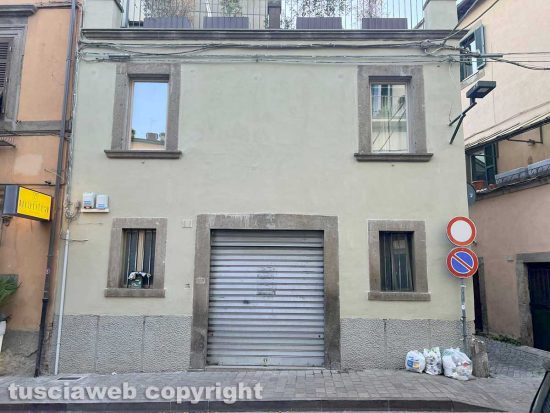 Viterbo - Via Santa Maria Liberatrice - Le scatole bianche della fibra