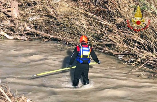 Maltempo nelle Marche - Le operazioni di soccorso dei vigili del fuoco
