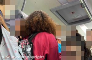 Tratta Viterbo-Civita Castellana - Pullman strapieno di ragazzi