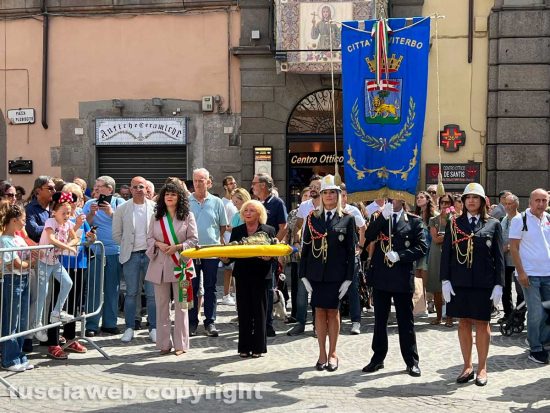 Viterbo - Santa Rosa - La consegna della Mazza del maggiordomo