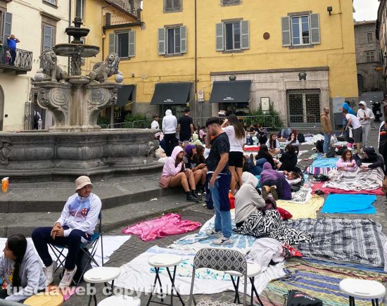 Viterbo – Santa Rosa – Persone lungo il percorso