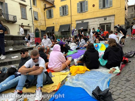 Viterbo – Santa Rosa – Persone lungo il percorso