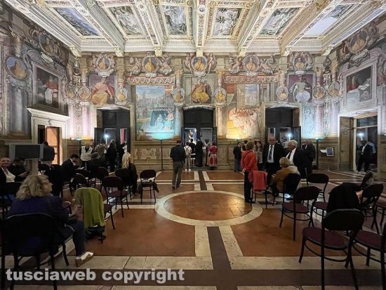 Comune di Viterbo - La sala regia