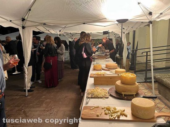 Santa Rosa - Il banchetto a palazzo dei Priori