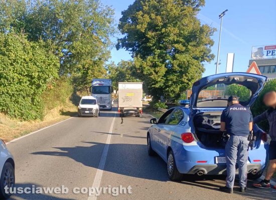 Viterbo - Incidente sulla Cassia nord - Intervento della polizia