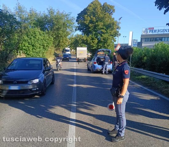 Viterbo - Incidente sulla Cassia nord - Intervento della polizia