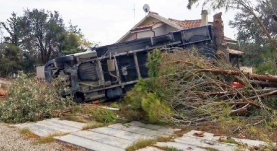 Civitavecchia - I danni della tromba d'aria a Pantano