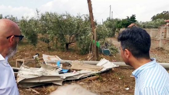 Civitavecchia - Il sopralluogo del sindaco Tedesco dopo la tromba d'aria