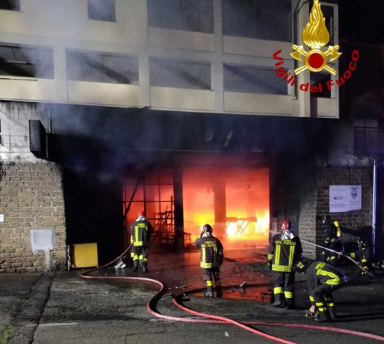 Soriano nel Cimino - Incendio in un autoricambi