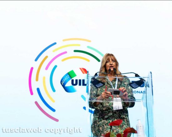 Silvia Somigli durante il congresso della Uil scuola
