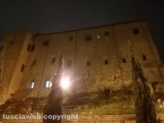 Montefiascone - La Rocca dei Papi con l'illuminazione spenta