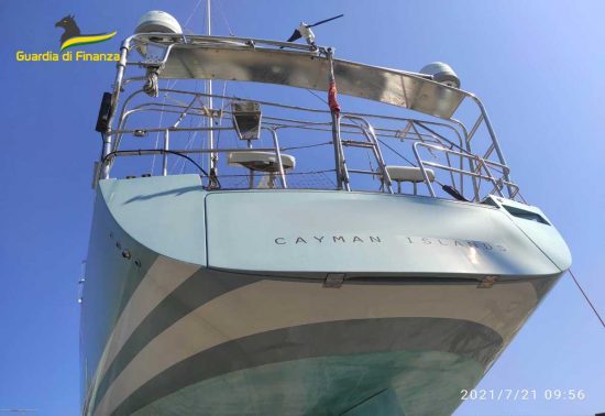 Civitavecchia - Guardia di finanza - I controlli su imbarcazioni