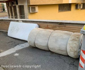 Viterbo - Materassi in via Treviso