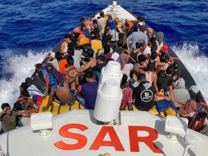 Civitavecchia - CP 305 della guardia costiera a Lampedusa