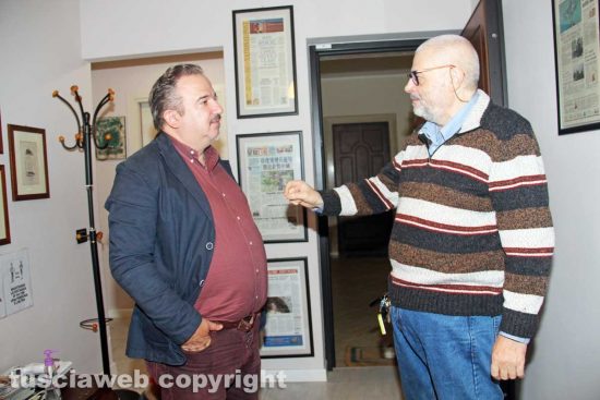Luca Telese nella redazione di Tusciaweb con Carlo Galeotti