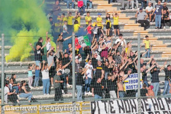 Sport - Calcio - Viterbese - I tifosi in curva Nord