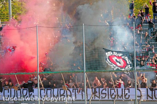 Sport - Calcio - Foggia - I tifosi al Rocchi