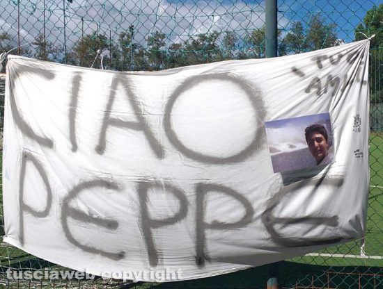Memorial Centamore - Lo striscione per Peppe