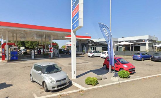 Viterbo - Lo storico distributore per anni gestito da Pesci