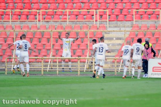 Sport - Calcio - Viterbese - L'esultanza dei gialloblù