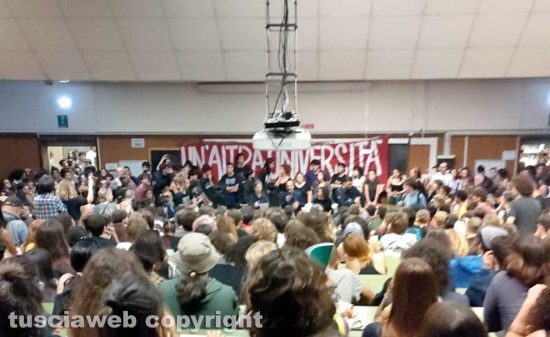 Roma - Occupata la facoltà di scienze politiche della Sapienza