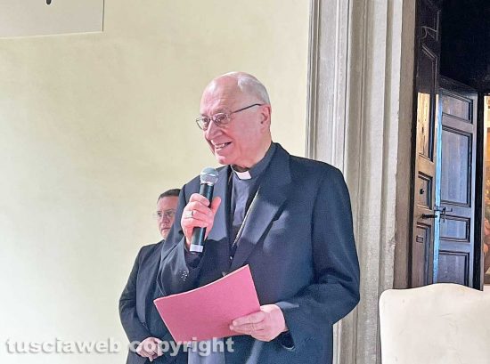 Il vescovo Lino Fumagalli
