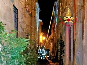 Pitigliano - Intervento dei vigili del fuoco