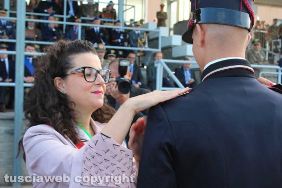 Viterbo - La sindaca Frontini consegna i gradi a Luca Bongo