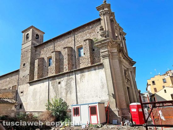 Viterbo - La chiesa del Gonfalone