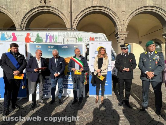 Viterbo - Il tour "Strada facendo. Il cammino della legalità contro racket ed usura"