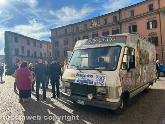 Viterbo - Il tour "Strada facendo. Il cammino della legalità contro racket ed usura"