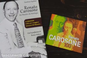 Vetralla - Il libro del sindaco Sandrino Aquilani alla pizzeria La storia