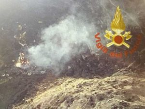 Il Canadair precipitato sull'Etna