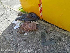 Viterbo - Rifiuti abbandonati al quartiere Ellera e Pianoscarano