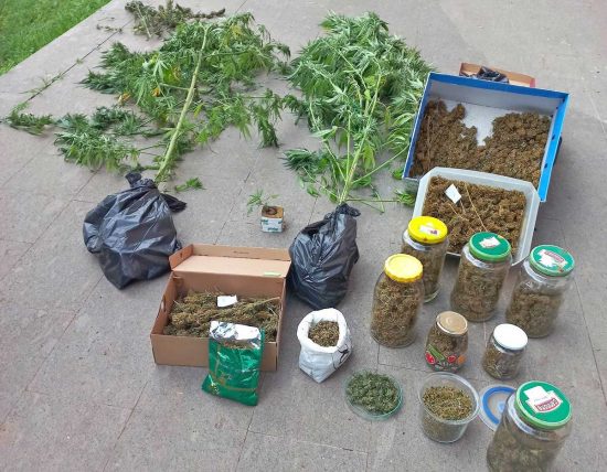 Carabinieri - Bagnaia - La droga sequestrata