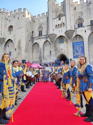 Gli sbandieratori di Santa Rosa ad Avignone