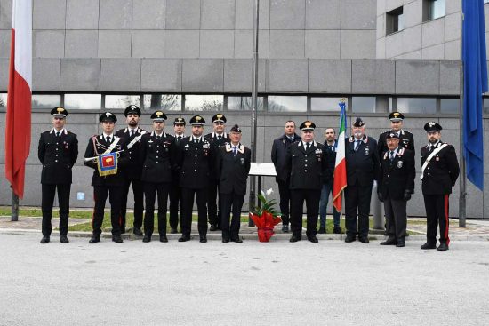 Rieti - Deposti i fiori per i 12 carabinieri morti nell'attentato di NassiriyaRieti - Deposti i fiori per i 12 carabinieri morti nell'attentato di Nassiriya