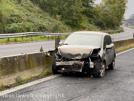 Incidente questa mattina poco dopo le 8 sulla superstrada