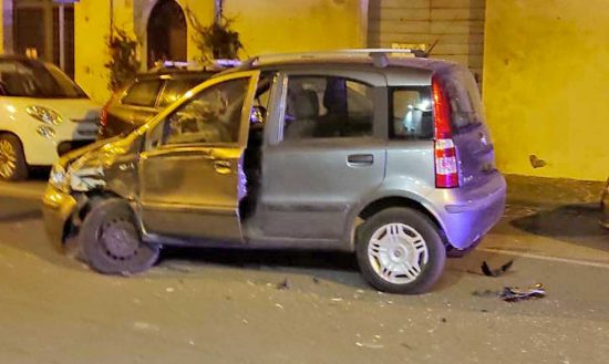Vetralla - Scontro tra tre auto 