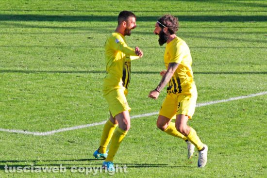 Sport - Calcio - Viterbese - L'esultanza di Volpicelli e Marotta