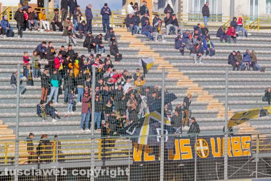 Sport - Calcio - Viterbese - I tifosi in curva Nord