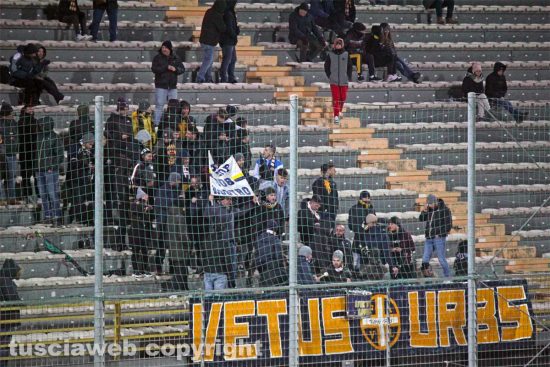 Sport - Calcio - Viterbese - I tifosi in curva Nord