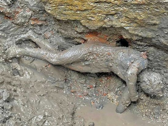 San Casciano dei Bagni, scoperte 24 statue etrusche