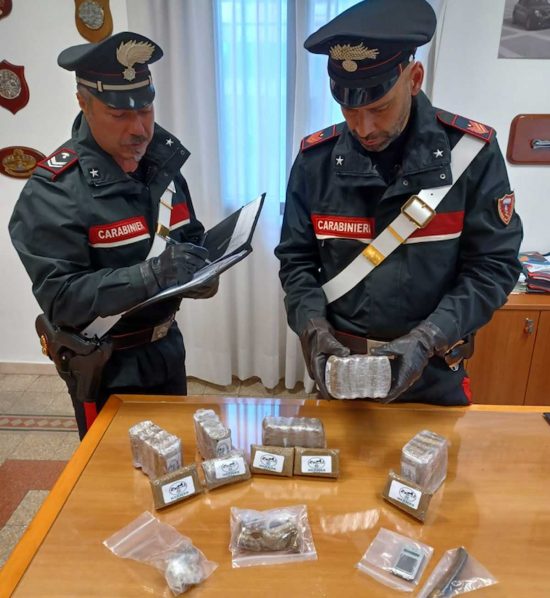 Ladispoli - Carabinieri - La droga sequestrata