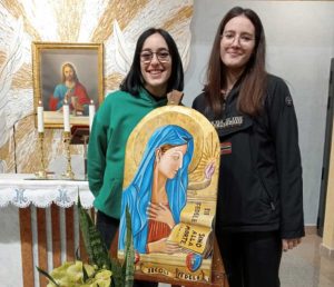 Civita Castellana - L’opera della Vergine fedele in olio su legno realizzata dalle allieve Rachele Risucci e Andrea Celeste De Santis