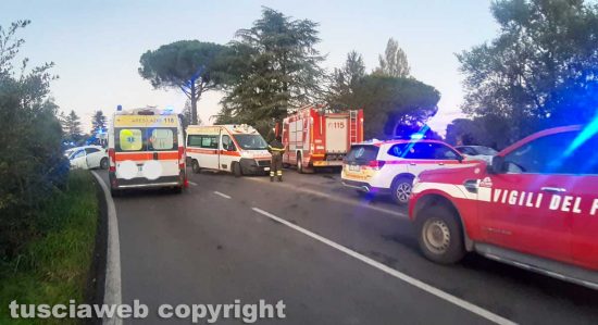 Sutri - Scontro fra due auto su strada Fonte Vivola