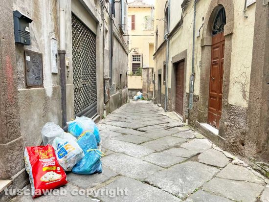 Viterbo - La plastica in via Fontanella del suffragio