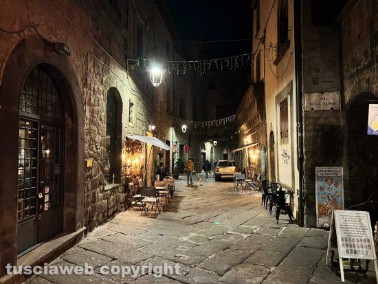 Viterbo - Luminarie - San Pellegrino al buio