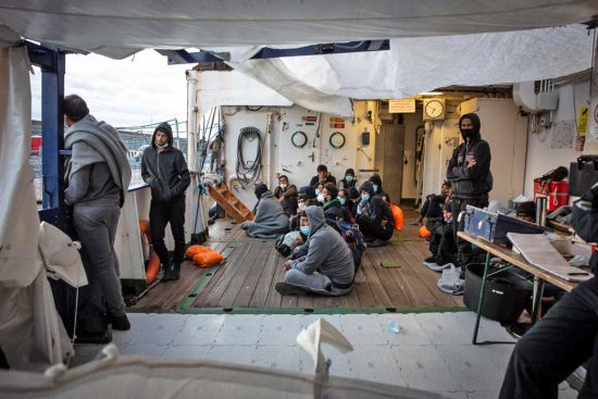 Migranti a bordo dell'ong Humanity 1